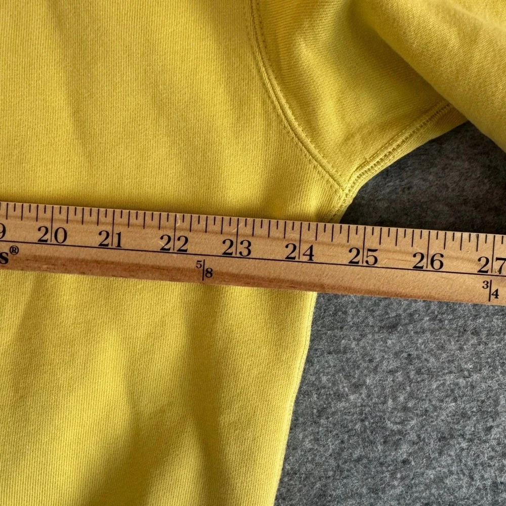 Nike Large Mustard Yellow Embroidered Swoosh Relaxed Mens Crewneck Sweatshirt